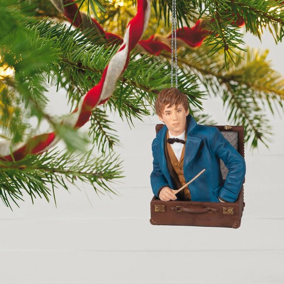 New! Harry Potter Fantastic Beasts Hallmark Keepsake Ornament Newt Scamander - Picture 5 of 5